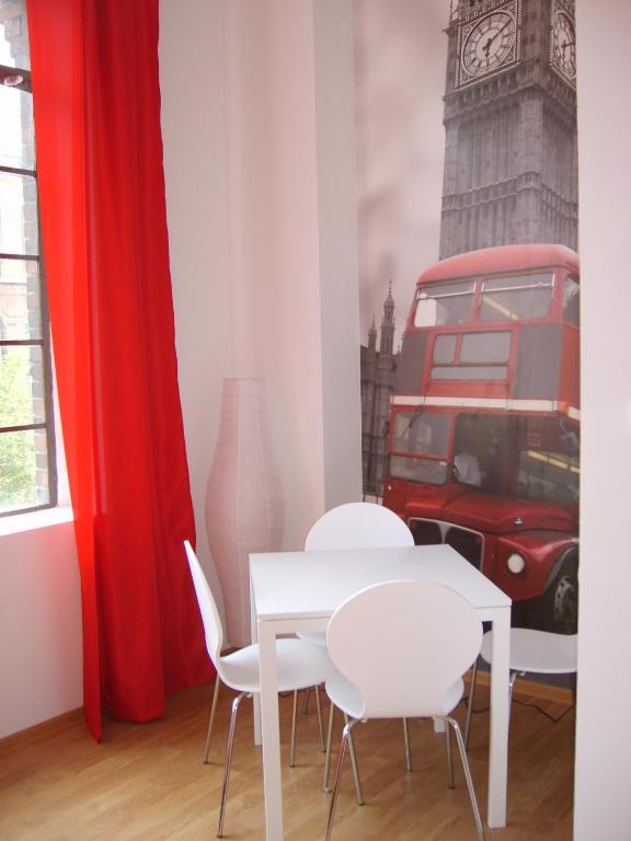Big City Hostel Wrocław Quarto foto